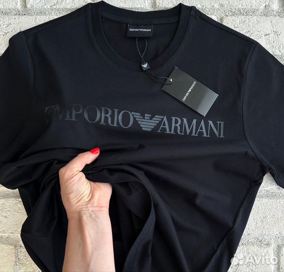 Футболка Emporio Armani