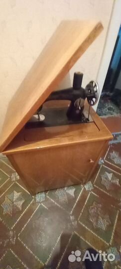 Швейная машина пмз им.Калинина