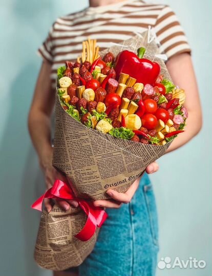 Мужской съедобный букет из колбас