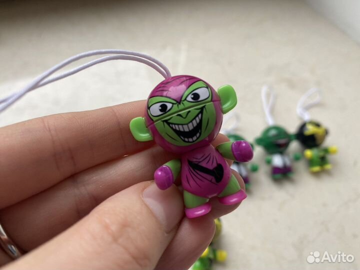 Киндеры 2013 года супергерои Marvel