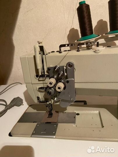 Швейная машинка