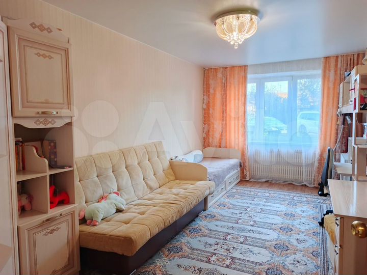 2-к. квартира, 56 м², 1/10 эт.