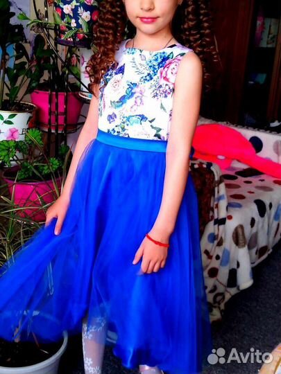 Платье для девочки пышное 134