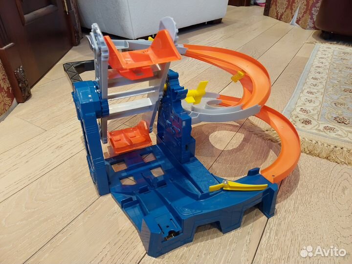 Трэк Hot Wheels Facture raceway