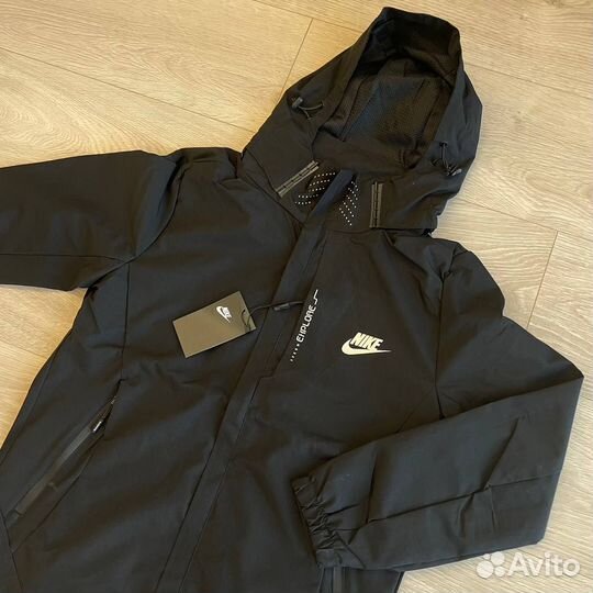 Ветровка Nike водоотталкивающая лето