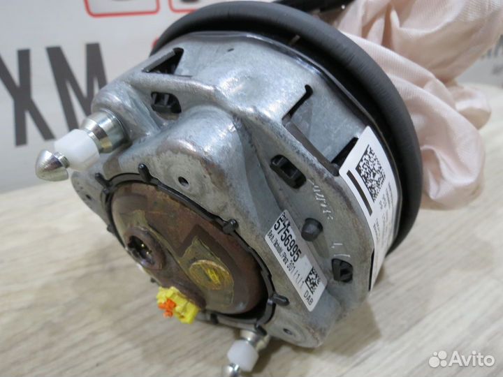 Подушка безопасности в руль Porsche Macan