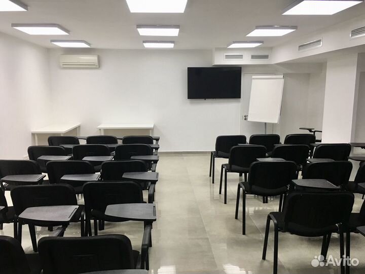 Аренда зала для тренингов 42 кв.м
