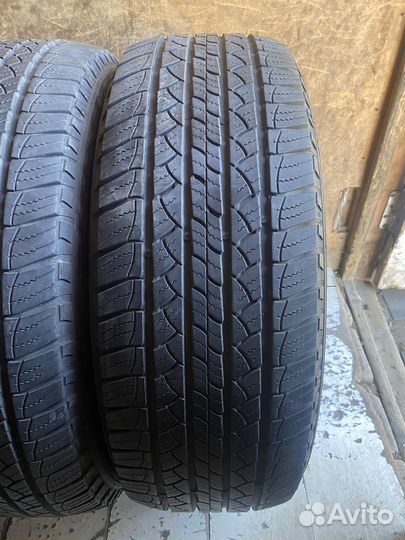 Michelin Latitude Tour 265/65 R17