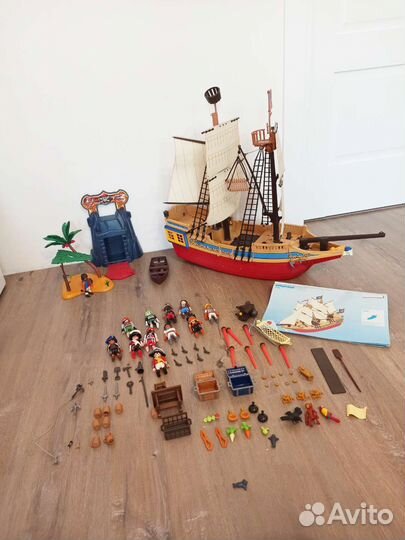 Пиратский корабль Playmobil + доп. Наборы