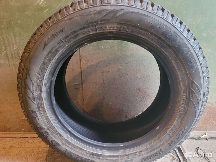 Toyo Observe GSi-5 225/60 R17 99T