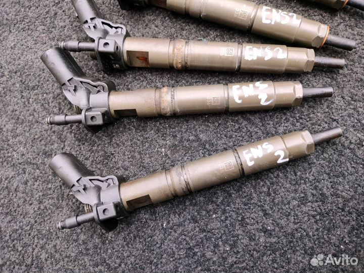 Форсунка топливная jeep grand cherokee wk