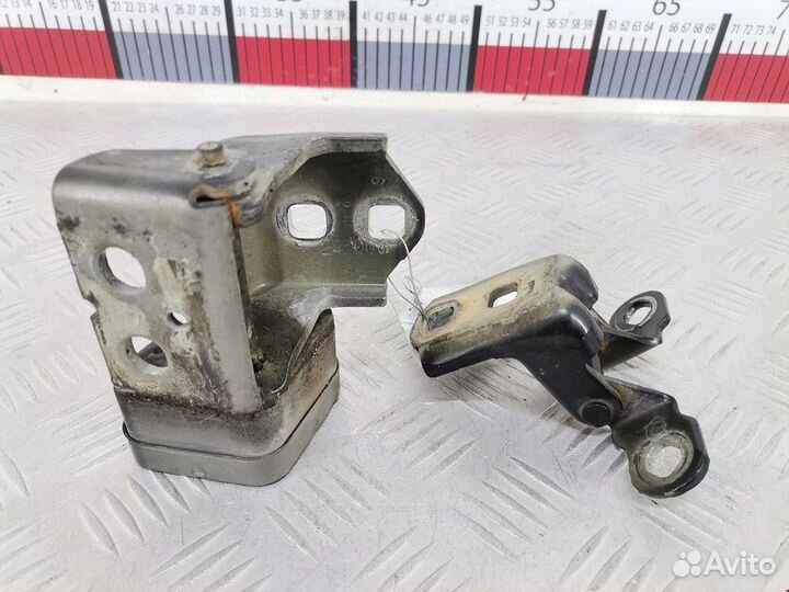 Петля двери передней левой для Renault Megane 2