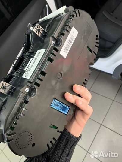 Панель приборов q3 8u 0 920 930 f