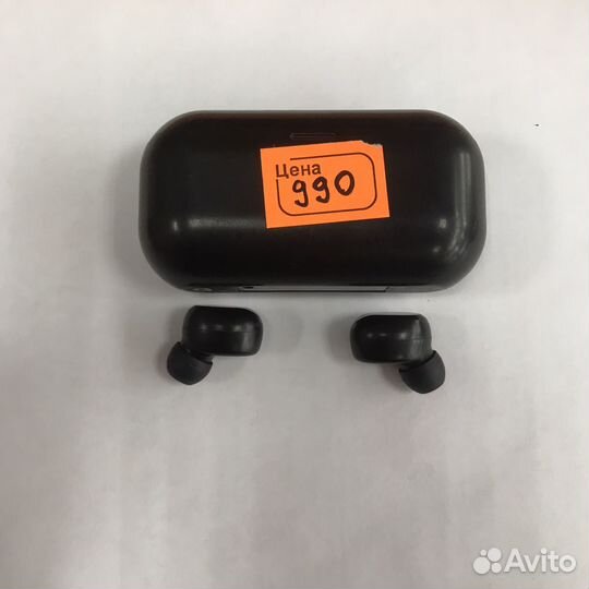 Беспроводные наушники в ассортименте