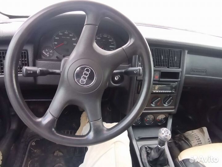 Audi 80 2.6 МТ, 1992, битый, 200 000 км