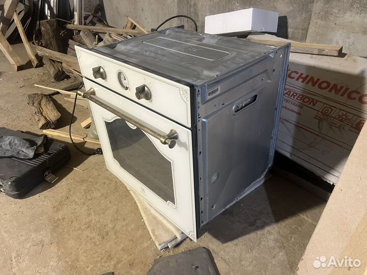 Духовой шкаф Electrolux opeb2500V