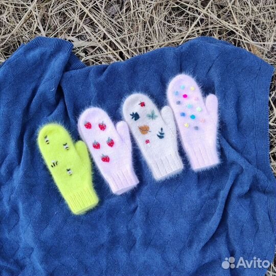 Вязаные варежки