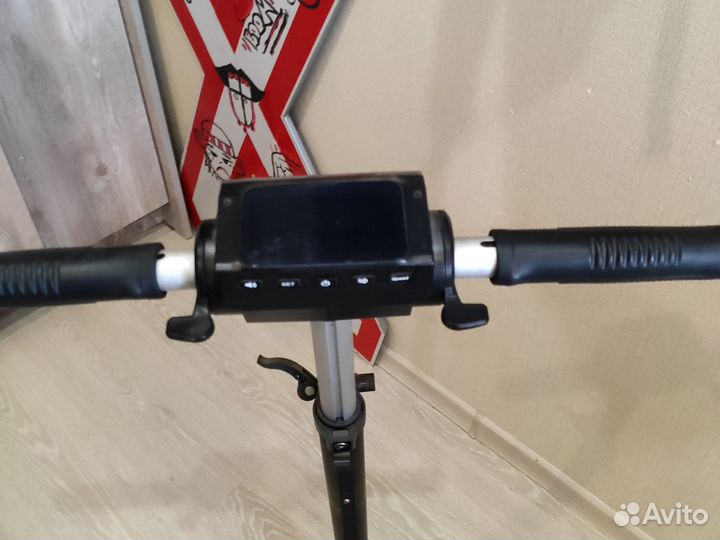 Самокат взрослый электрический