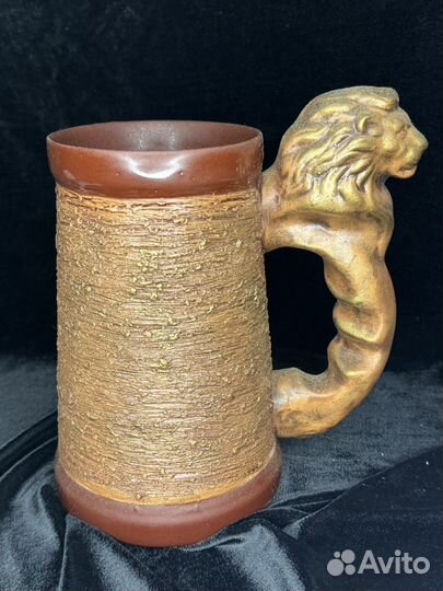 Две коллекционные пивные кружки