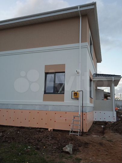 Коттедж 140 м² на участке 10 сот.