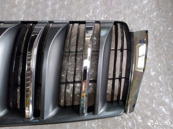 Решетка радиатора Toyota Land Cruser Prado J150