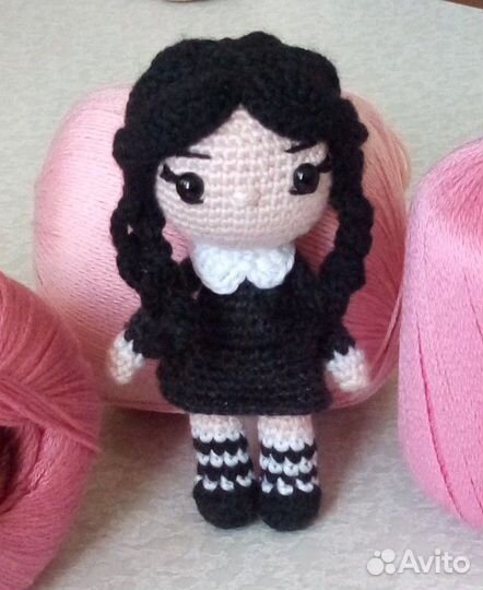 Персонажи Wednesday - игрушки-амигуруми
