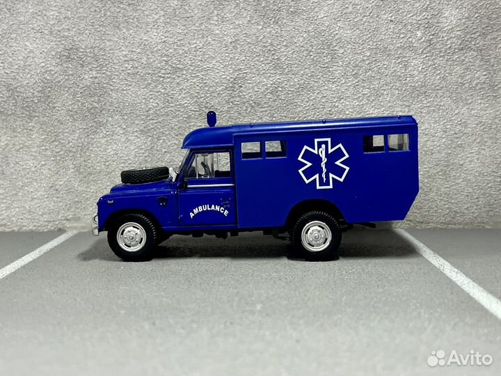 Коллекционная модель Land Rover Series 3 109 1:43