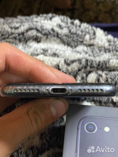 iPhone 8, 64 ГБ