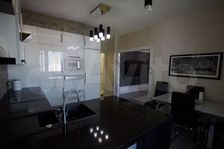 3-к. квартира, 92 м², 20/25 эт.