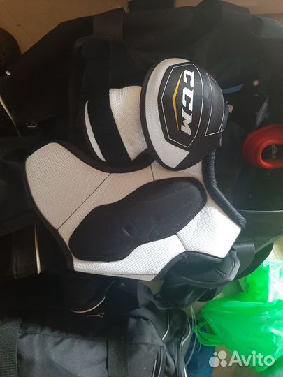 Продам хоккейную форму