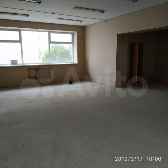 Продается торговая площадь, 508 м²