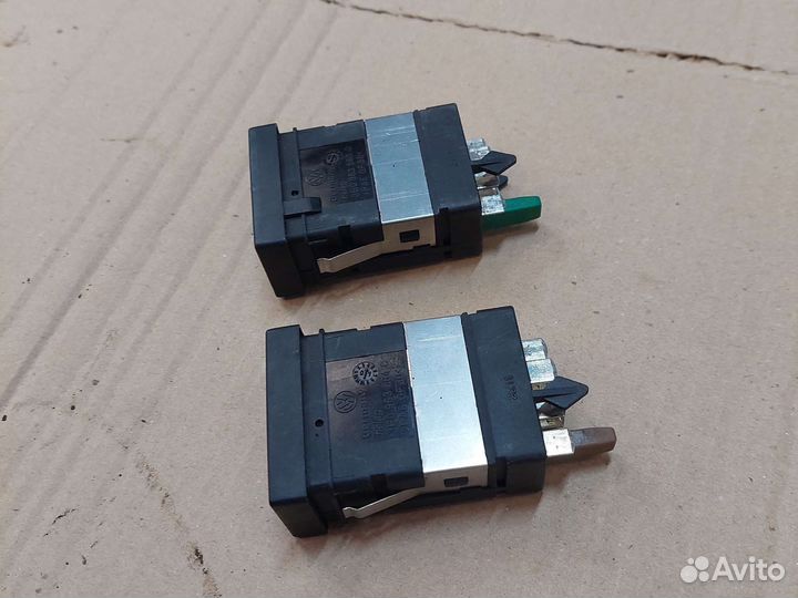 Кнопка подогрева сидений Volkswagen Passat B5