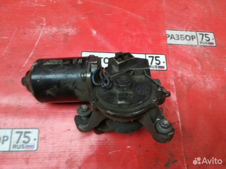 Мотор дворников Toyota Land Cruiser HDJ81 1HDT