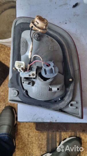 Задние фонари toyota corolla e 110