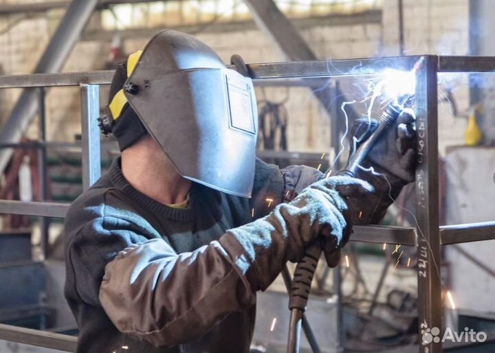 Сварщик на полуавтомат