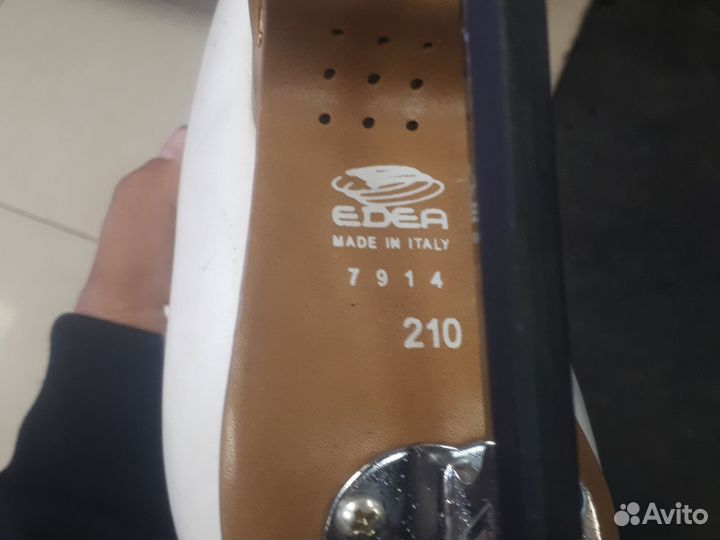 Фигурные коньки edea