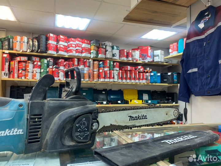 Цепная электропила Makita UC4030A