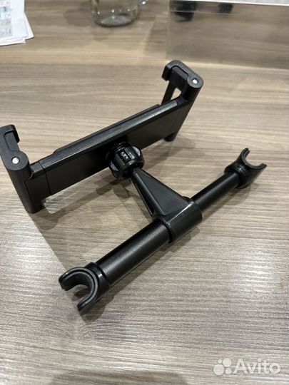 Крепление держатель планшета телефона в автомобиль