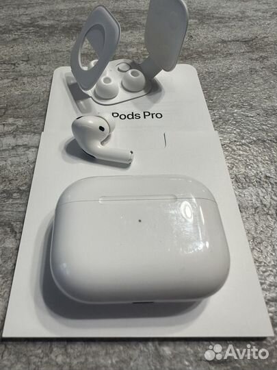 Airpods pro (без правого наушника и без провода)