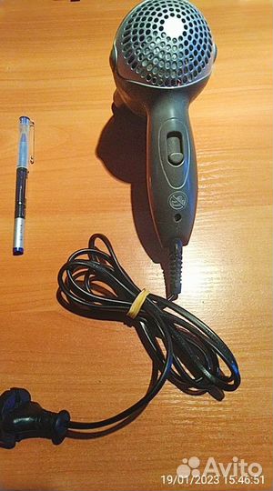 Фен Vitek Alice VT-1320 GV 1200 ватт,2 скорости,пе