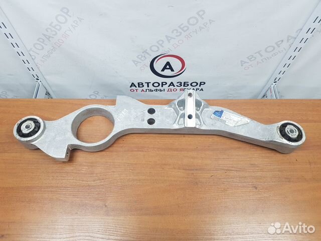 Кронштейн редуктора Vito/Viano- (639) 2003-2014