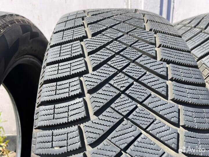 Pirelli Ice Zero 235/55 R19 115H