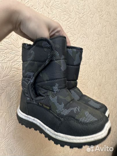 Зимнии дутики на мальчика