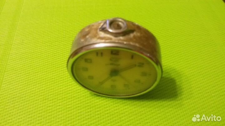 Будильник механический Мир с голубем 57 г