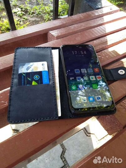 Чехол книжка для телефона из натуральной кожи