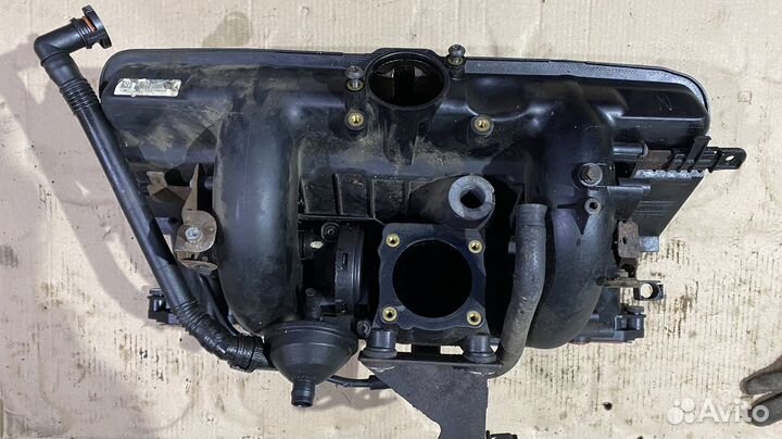 Впускной коллектор BMW 3 series E46 M54B22