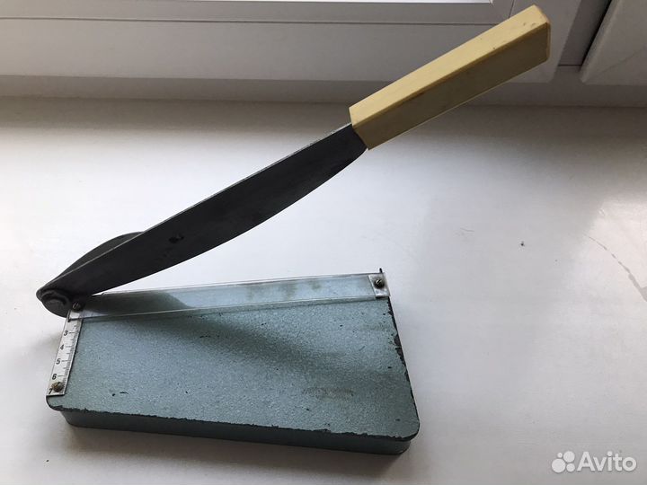 Резак для фотографий/бумаги