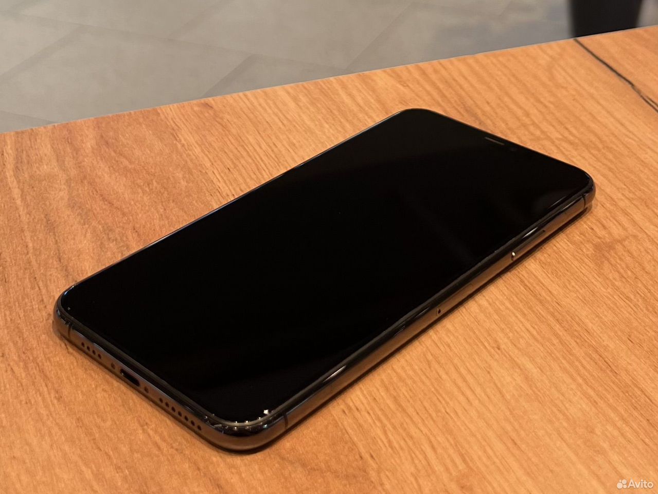 iPhone 11 Pro Max, 256 ГБ, SIM + eSIM