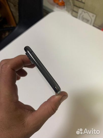 iPhone Xs, 64 ГБ