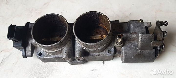 Опель Омега С B+ Omega Заслонка 90530438